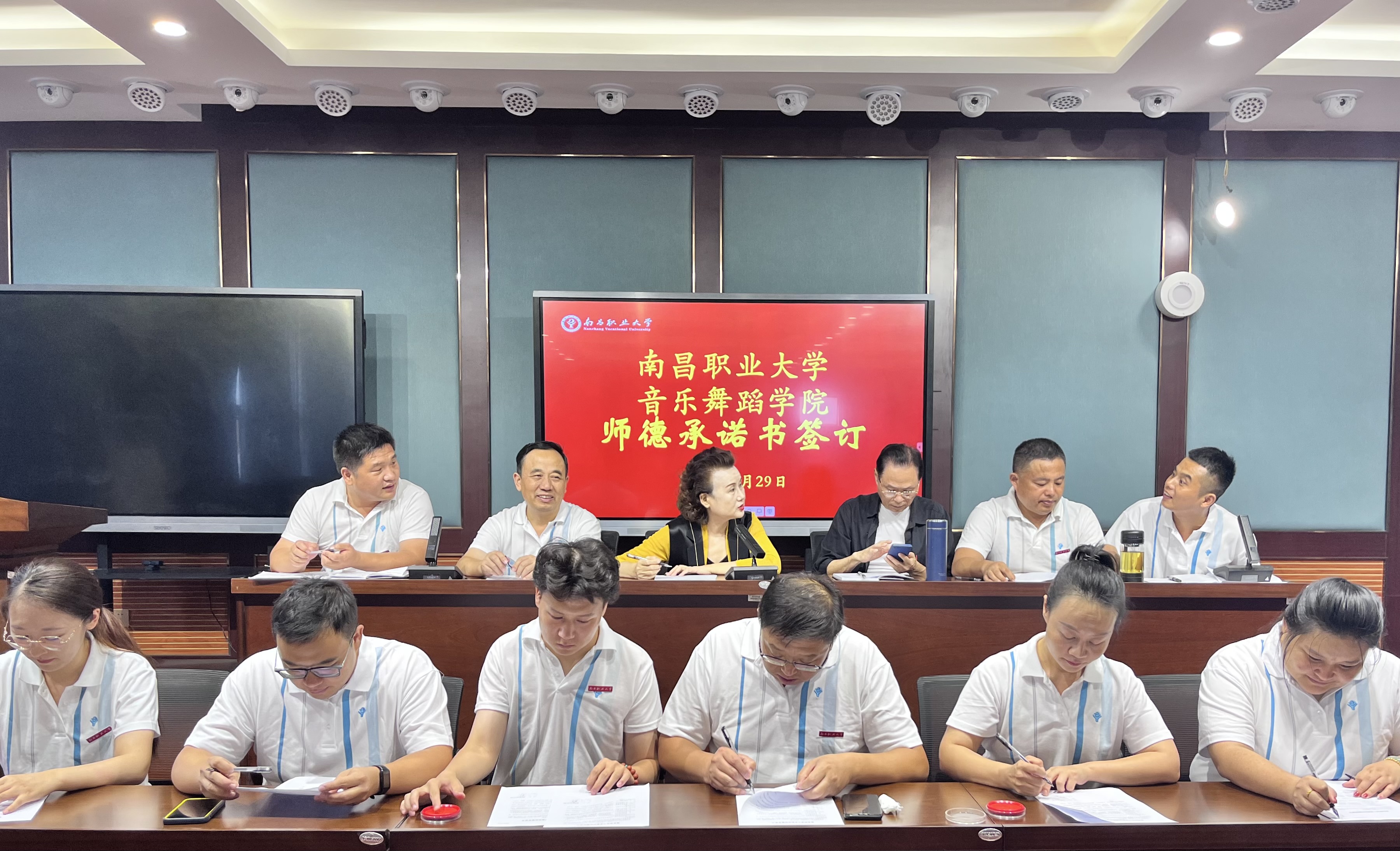 1694054549408543.jpg 1812d4a28f6f34c40c682ad988915247.jpg