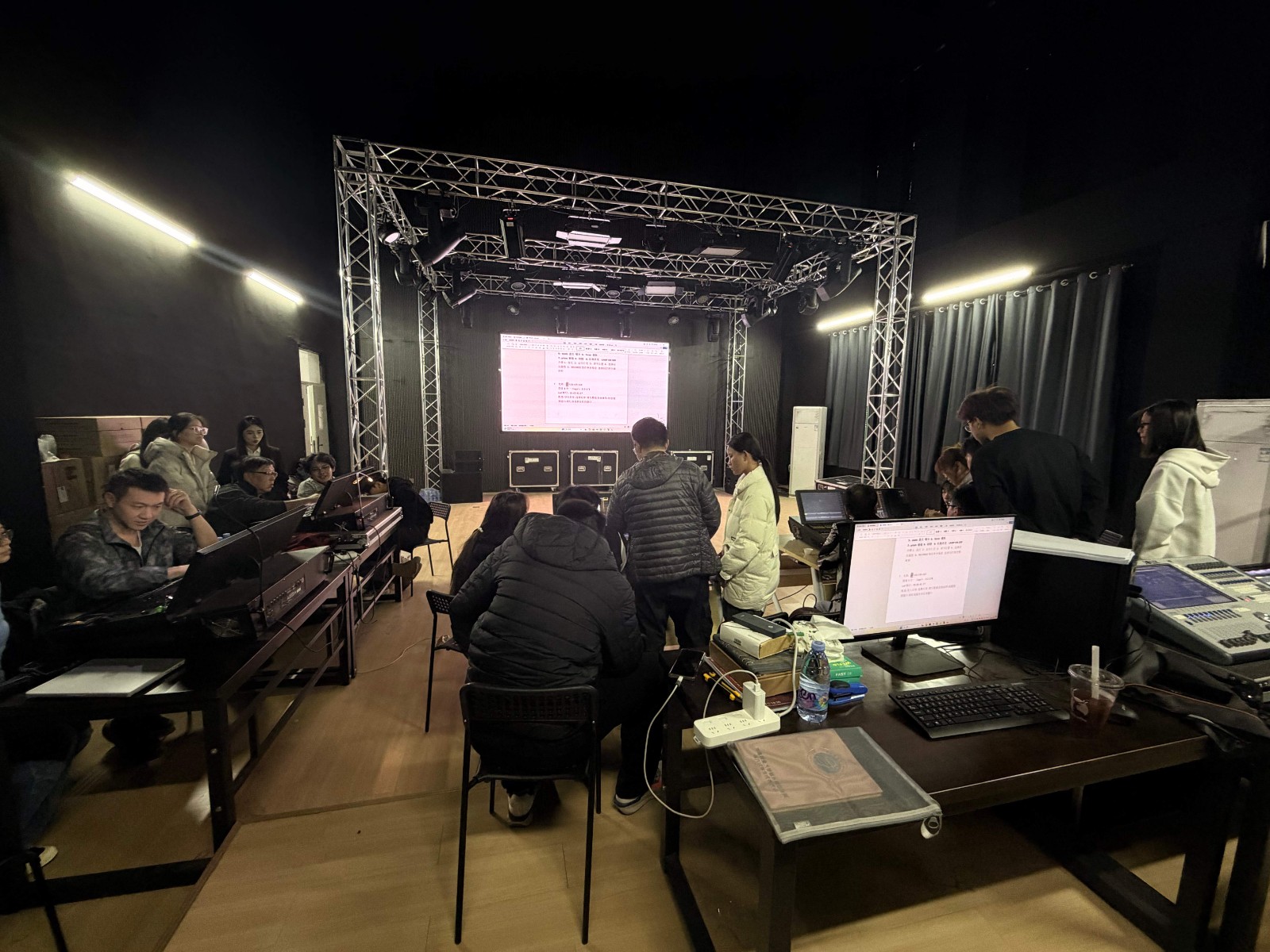 1764224198115144.jpg 1764224198115144.jpg